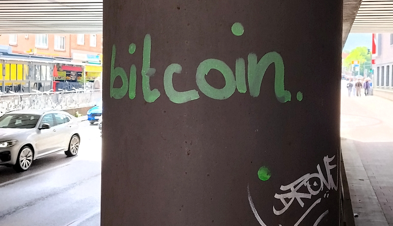 BITCOIN. x DRONE